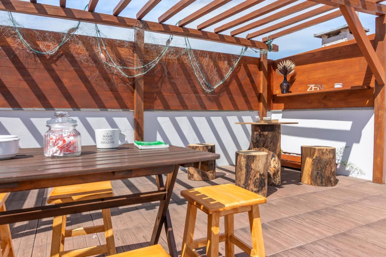 Beach & Sea Guesthouse Espinho  Bagian luar foto